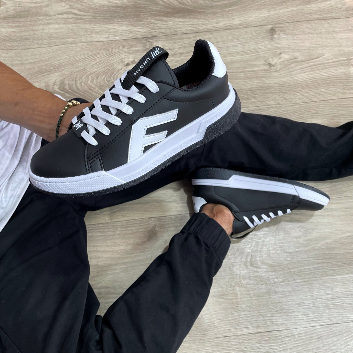 REF 038 NEGRO X BLANCO