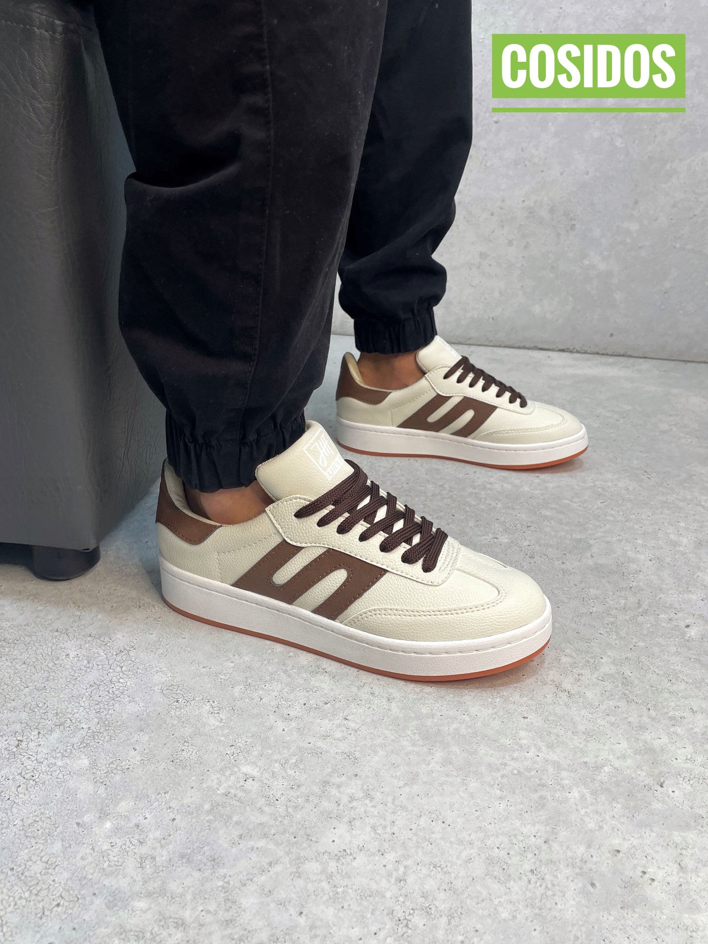 REF 045 Beige